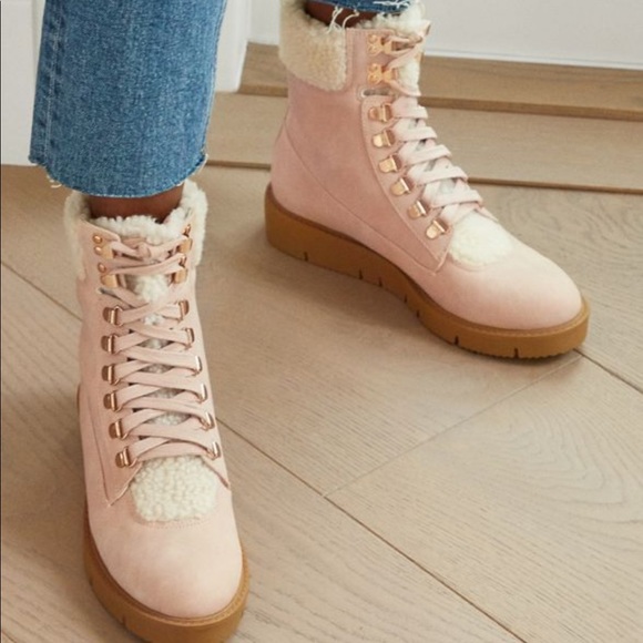 ***SOLD***🌟HOST PICK💫 NEW BABY PINK SHERPA BOOTIES ROSE GOLD HARDWARE - Picture 7 of 12